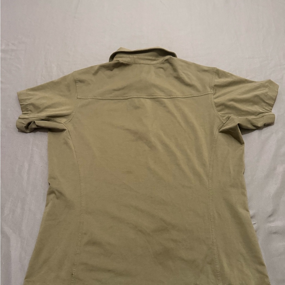 Arcteryx Men’s Polo Shirt size Small. - Picture 2 of 12